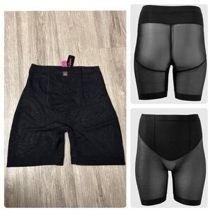 Nwt LA SENZA high waist compression slimming smoothing shapewear shorts.